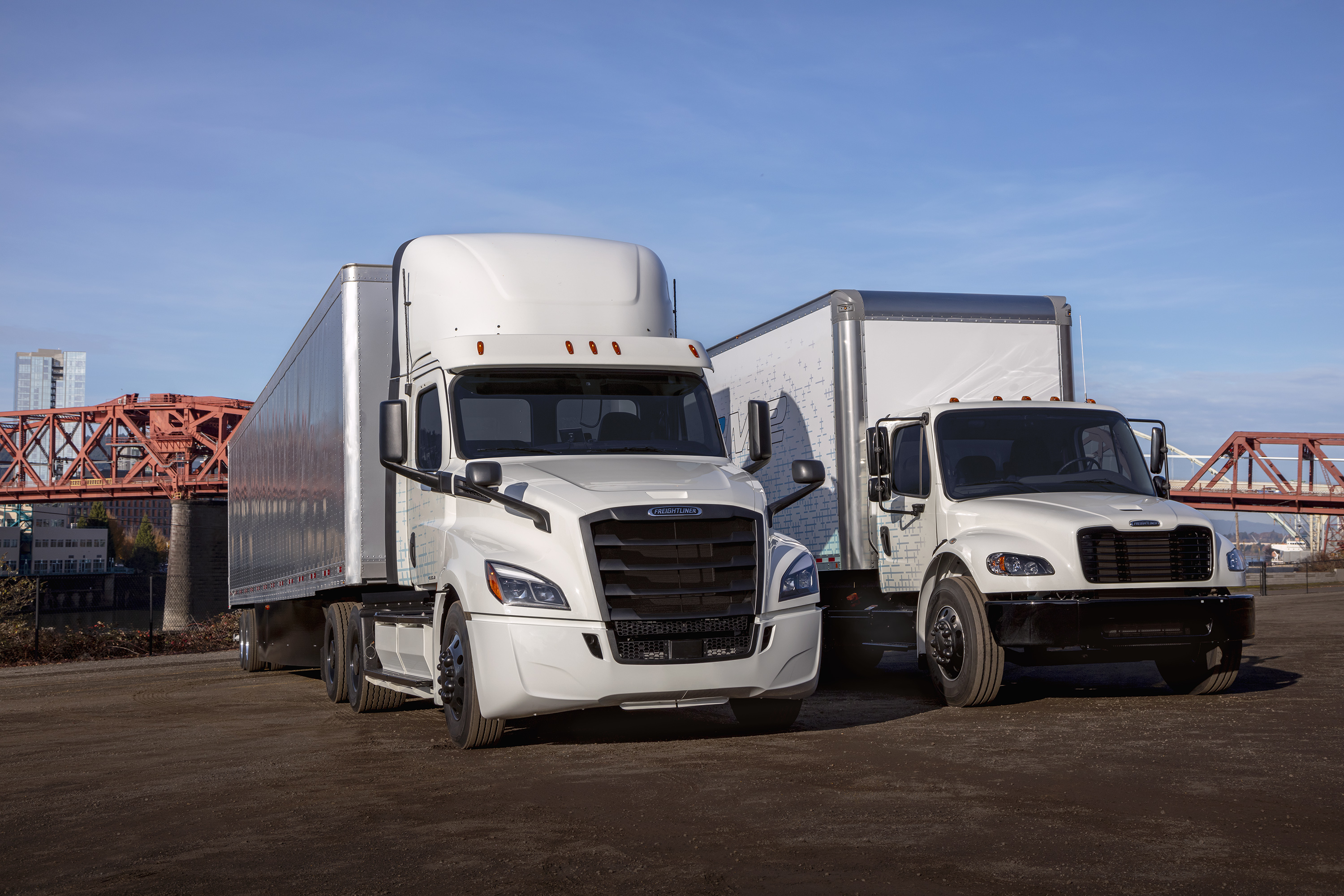 Freightliner eM2 Electric Truck and eCascadia Truck